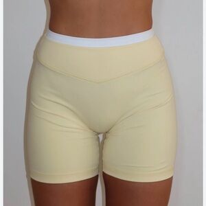 Liaison the label layered sculpt shorts size large